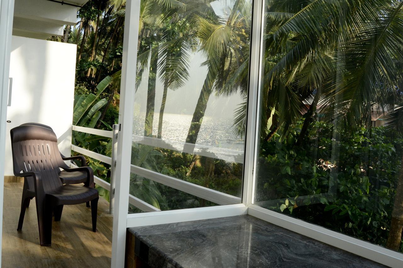 White Shell Beach House Kannur Exterior photo